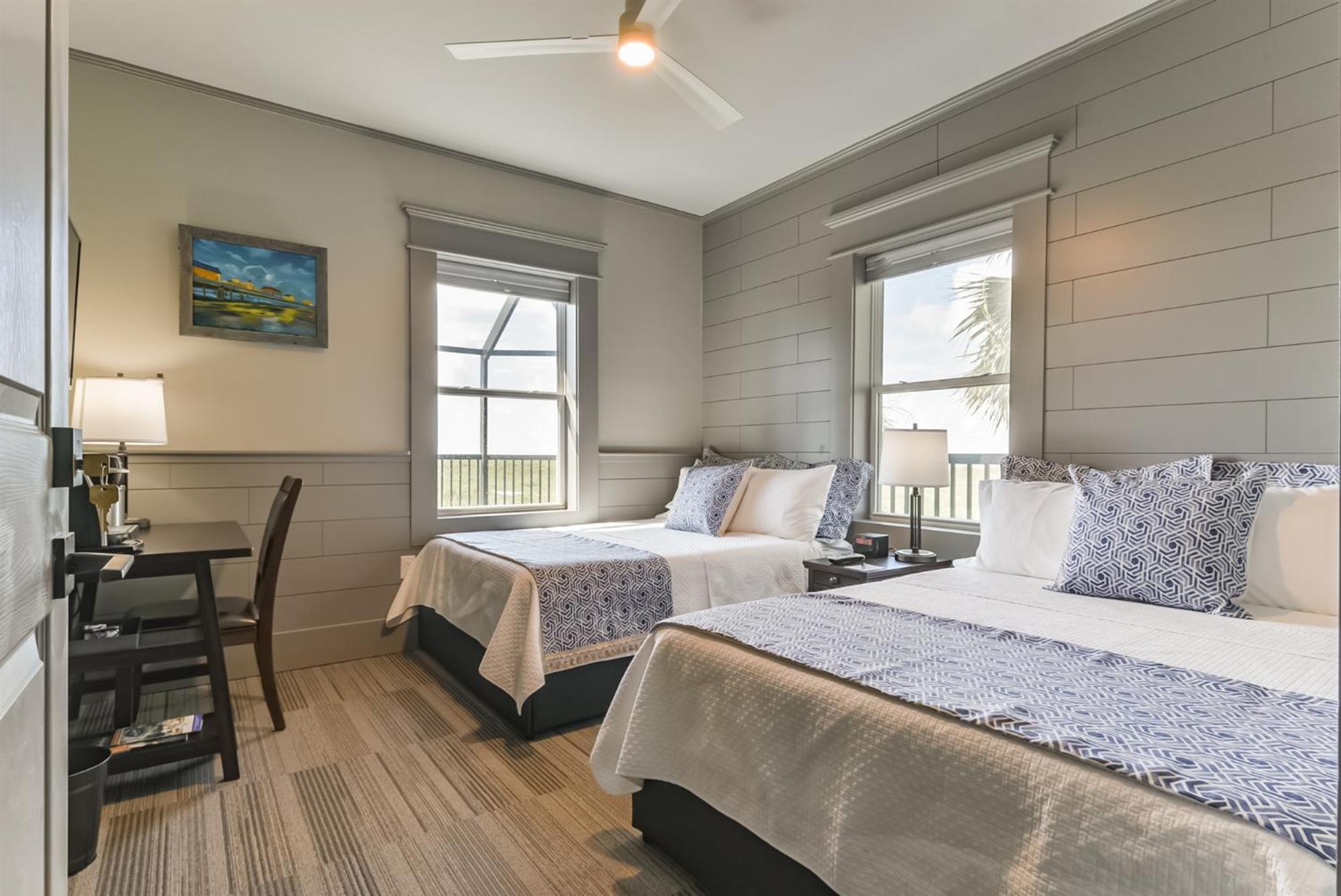 Harborwalk Lodge Hitchcock 외부 사진