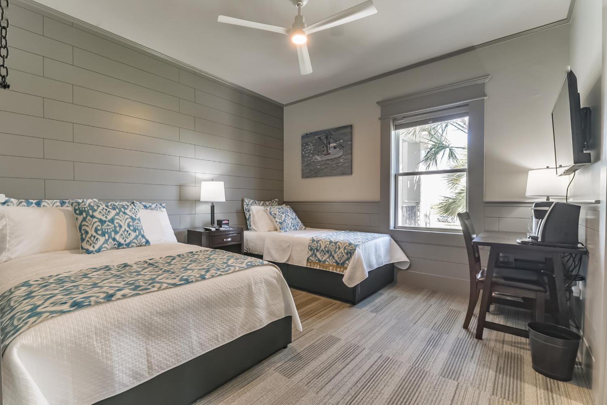 Harborwalk Lodge Hitchcock 외부 사진